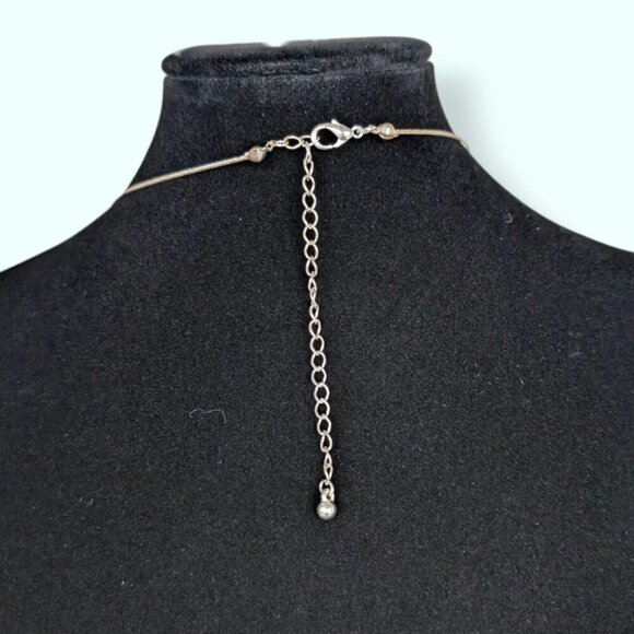 (2/$20) Twisted Cable Enamel Pendant Necklace - Picture 4 of 5